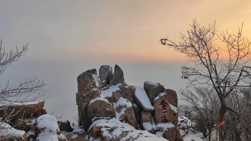 【夜爬泰山2日】难度可选丨夜爬东岳泰山+看日出观云海+闲游泉城济南