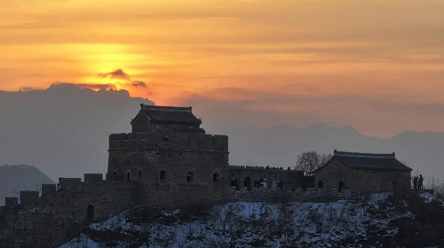 【元旦特辑·金山岭跨年】徒步长城+赏长城日出+北国风光+万里长城金山独秀+跨年夜饺子晚餐