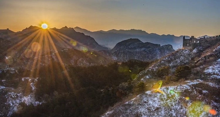 【元旦特辑·金山岭跨年】徒步长城+赏长城日出+北国风光+万里长城金山独秀+跨年夜饺子晚餐