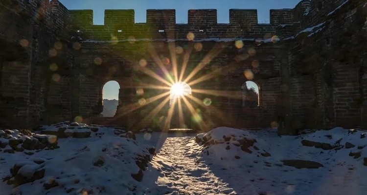 【元旦特辑·金山岭跨年】徒步长城+赏长城日出+北国风光+万里长城金山独秀+跨年夜饺子晚餐