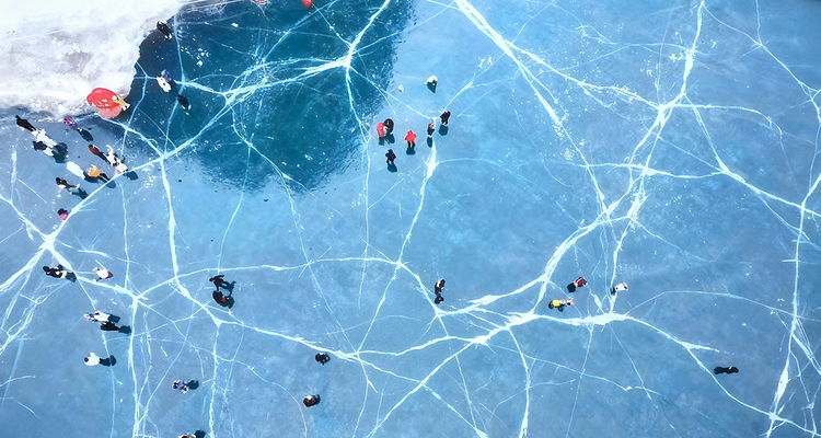 【行走河南·冰雪太行4日 】冰蘑菇洞 +通天峡谷+石板岩古村落+中华雪松+太行冰挂圣诞树+徒步33公里+4日休闲游