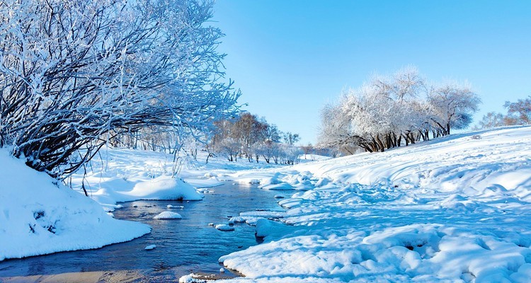 【乌兰布统冬·雪域新春4日】湖面冬捕+马踏飞雪+骆驼奔雪拍摄+崇礼冬奥小镇+游牧部落+美林谷+越野车穿越塞北+林海雪原漫步+篝火烟花+38人舒适团&私家团