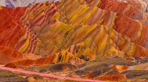 【遇见西北 · 河西四郡6日】乌鞘岭+天梯山石窟+雷台汉墓+张掖七彩丹霞+嘉峪关长城+大地之子+榆林窟+《又见敦煌》沉浸式演出+莫高窟+鸣沙山月牙泉+沙洲夜市+8人小车团&2-8人小包团