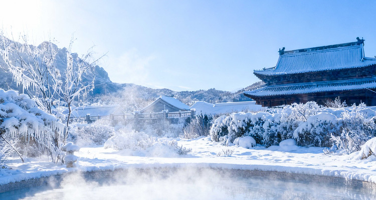 【乌兰布统冬·冰雪旅拍5日】10人旅拍小团+摄影领队+赠送航拍丨五钻酒店+雪域温泉+越野车穿越+多重冰雪体验+蒙古民俗+篝火烟花