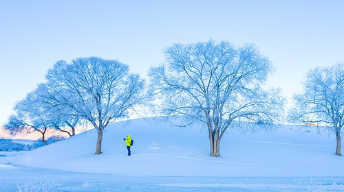 【乌兰布统冬·冰雪旅拍5日】10人旅拍小团+摄影领队+赠送航拍丨古北水镇五钻酒店+雪域温泉+越野车穿越+多重冰雪体验+蒙古民俗+篝火烟花