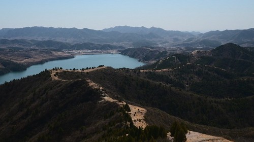 【北京一周一山·歪顶坨】初春探秘歪顶坨：金色山脊线+俯瞰环秀湖+美到窒息！