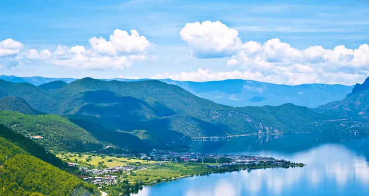 【又见云南·泸亚环线5日】香格里拉+稻城亚丁+泸沽湖+丽江+无底湖5天4晚经典环线+8人精品小团