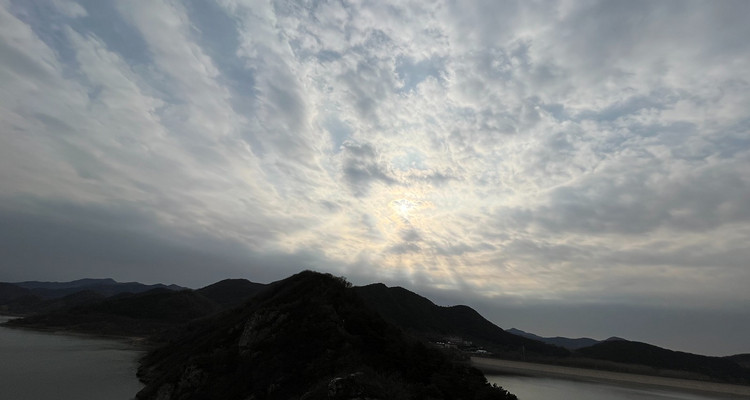 【北京一周一山·泥河穿越】泥河-金海湖东线徒步穿越：从山巅到湖畔的完美旅程~