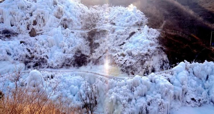 【北京一周一山·神泉峡冰瀑】打卡“北京小冰岛”+探索京西第一冰瀑神泉峡的冰雪秘境+感受冰雪中的浪漫~