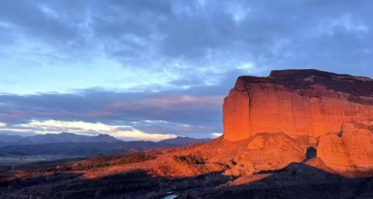 【北京一周一山·承德丹霞】国家级丹霞地质奇观+闯入地球的调色盘+打卡亿万年形成的"天门之眼”~