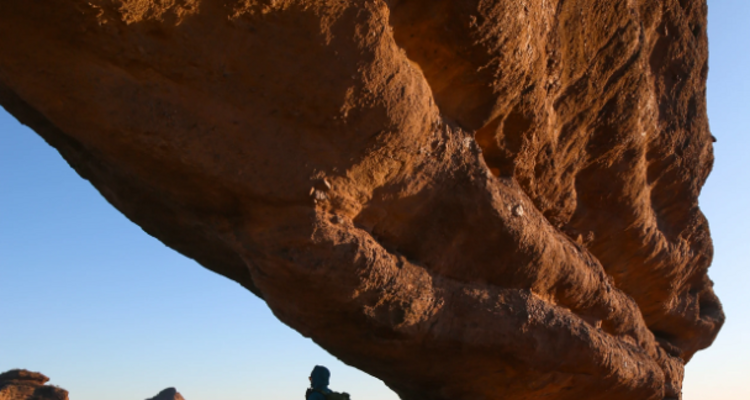 【北京一周一山·承德丹霞】国家级丹霞地质奇观+闯入地球的调色盘+打卡亿万年形成的"天门之眼”~