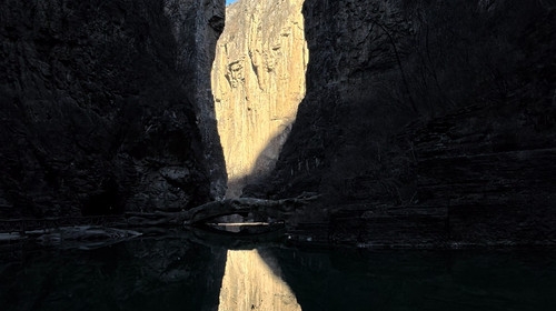 【行走河南·冰雪太行5日】春节特辑|登高祈福徒步33公里+冰蘑菇洞 +通天峡谷+石板岩古村落+中华雪松+太行冰挂圣诞树+殷墟博物院