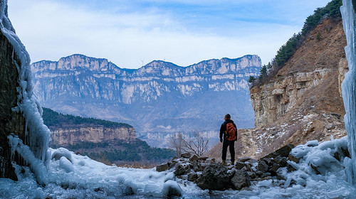 【行走河南·冰雪太行5日】春节特辑|登高祈福徒步33公里+冰蘑菇洞 +通天峡谷+石板岩古村落+中华雪松+太行冰挂圣诞树+殷墟博物院