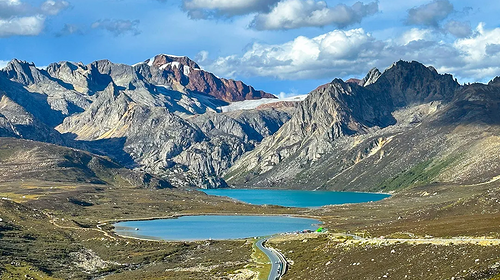 【大美川藏·10日】 林芝桃花+金川梨花+毕棚沟+甲居藏寨+墨石公园+然乌湖+米堆冰川+南迦巴瓦峰+索松村/雅鲁藏布大峡谷10日游