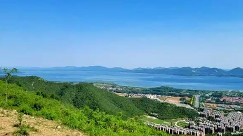 【北京一周一山·娘娘顶】早鸟优惠来袭丨京郊徒步之旅：探寻娘娘顶传说与翠屏湖美景+探索山野的无限魅力