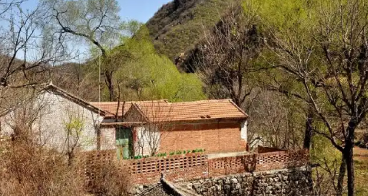 【北京一周一山·香屯】穿越最美香屯村，探索大云峡谷的春季秘境：爬野长城，赏世外桃花！