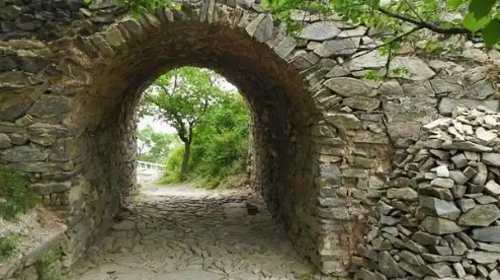 【北京100公里山野·京西古道】千年驼铃响 春日徒步时丨上春山赏春花 | 徒步京西古道