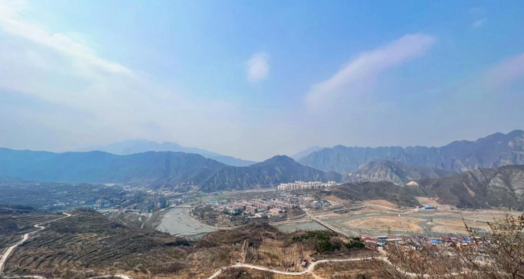 【北京一周一山·石佛岭古道】门头沟石佛岭“空中栈道”赏花徒步：古道、断崖、古村与春日盛景~