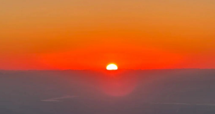 【夜爬泰山2日】难度可选丨夜爬东岳泰山+看日出观云海+闲游泉城济南