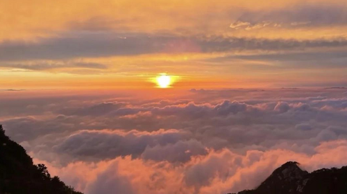 【夜爬泰山2日】难度可选丨夜爬东岳泰山+看日出观云海+闲游泉城济南