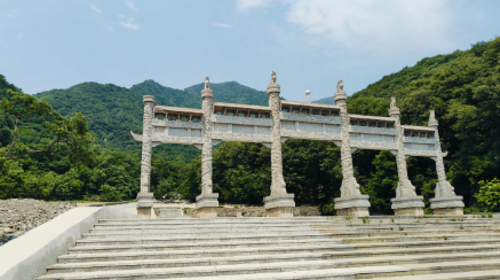 【北京一周一山·金祖山】春日漫游房山小众秘境丨探访金国帝陵金祖山+漫步风景如画的自然秘境~