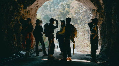 【徒步华夏第二十四站 · 重庆南川站】仙女山徒步+地心秘境徒步+绿野仙踪徒步+华容道+黄葛古道+升级酒店1晚5钻2晚4钻+专业摄影师跟拍航拍+庆功宴+4日徒步