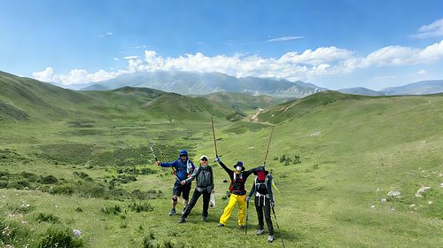 【遇见西北·行走祁连山徒步6日】兰州+乌鞘岭徒步+祁连山徒步+冰河沟+柴尔龙海徒步+山丹汉明长城徒步+祁连草原穿越+苦水丹霞+山丹军马场+油菜花限定+专业摄影师跟拍航拍+庆功宴