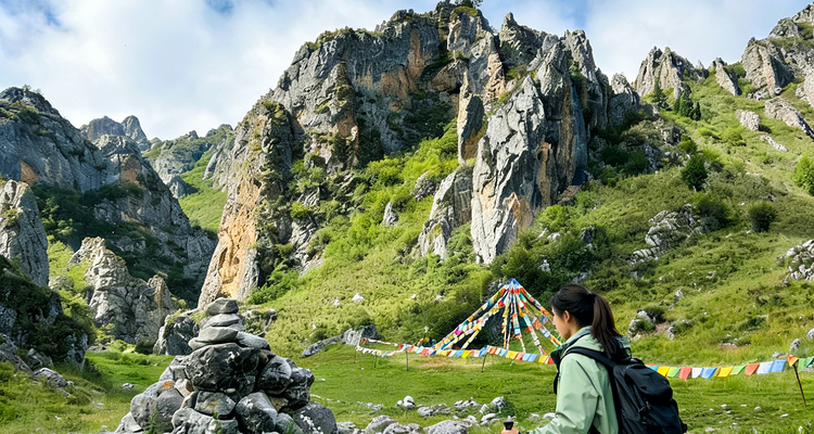 【遇见甘南·行走藏地秘境6日】兰州+拉卜楞寺转经祈福+甘加秘境+白石崖徒步12公里+格尔底寺+纳摩大峡谷徒步14公里+扎尕那全天徒步17公里+郎木寺+米拉日巴佛阁+28人品质徒步团