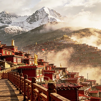 【甘南色达·大环线10日】兰州+拉卜楞寺+桑科草原+阿万仓湿地+娘玛寺+莲宝叶则+色达喇荣五明佛学院+观音寺+瓦切塔林+九曲黄河第一湾+若尔盖花湖+郎木寺+格尔底寺+纳摩大峡谷+扎尕那+官鹅沟+天水古城+麦积山石窟+2-8人小包团/8人小团