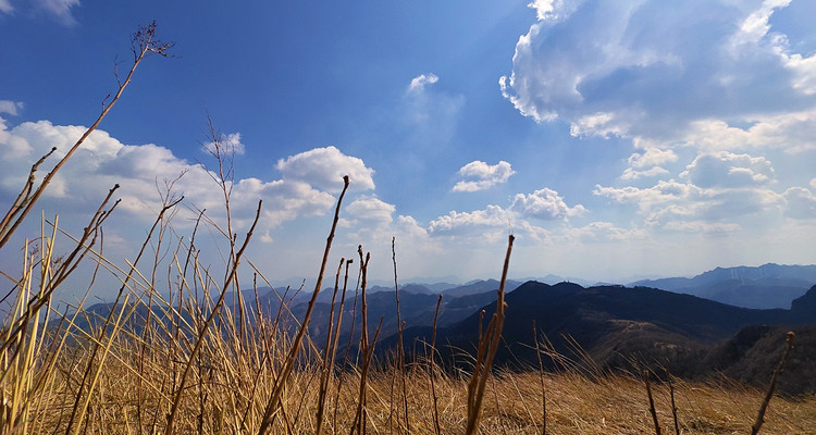 【北京一周一山·长峪城】会员周特惠9.9元｜北京长峪城徒步指南：登顶昌平之巅，邂逅壮美风车群