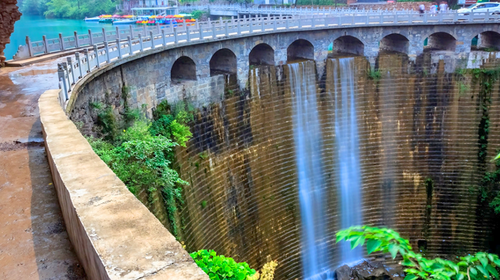 【太行秘境·井底村徒步3日】超值特价丨赏京娘湖全景+深入太行大峡谷+穿越挂壁公路+下到最美井底村+观祥云湖大瀑布+探秘黑龙潭+邂逅天外飞瀑~