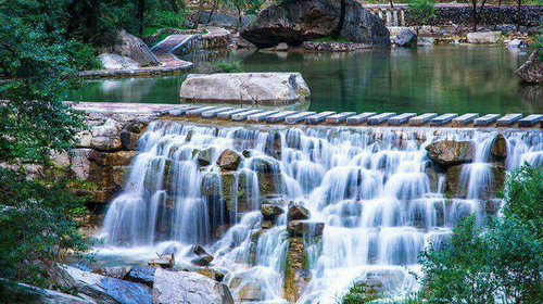 【太行秘境·井底村徒步3日】超值特价丨赏京娘湖全景+深入太行大峡谷+穿越挂壁公路+下到最美井底村+观祥云湖大瀑布+探秘黑龙潭+邂逅天外飞瀑~