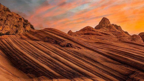 【晋陕秘境5日】库布齐沙漠+镇北台+红石峡+靖边波浪谷+雨岔大峡谷+碛口古镇+黄河壁画+李家山+西湾村+芦芽山+万年冰洞+户外休闲游+38人舒适团！