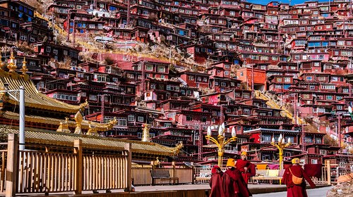 【大美四色5日】色达红房子+四姑娘山双桥沟+墨石公园+中路藏寨+S434雪山彩虹路+龙灯草原-川西小环线