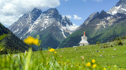 【大美四色5日】色达红房子+四姑娘山双桥沟+墨石公园+中路藏寨+S434雪山彩虹路+龙灯草原-川西小环线