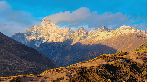 【大美四色5日】色达红房子+四姑娘山双桥沟+墨石公园+中路藏寨+S434雪山彩虹路+龙灯草原-川西小环线