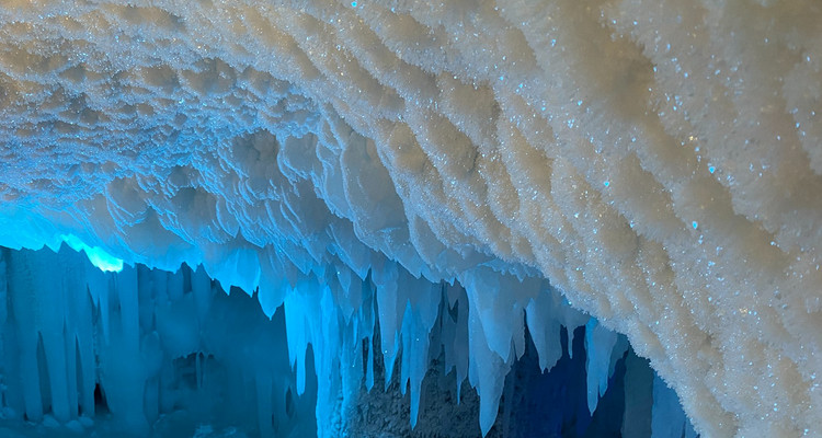 【寻迹晋西·秘境芦芽山4日】探万年冰洞+观悬空村奇观+登芦芽雄峰+马仑草原+雁门关+打卡正定古城+忻州古城+38人舒适团！