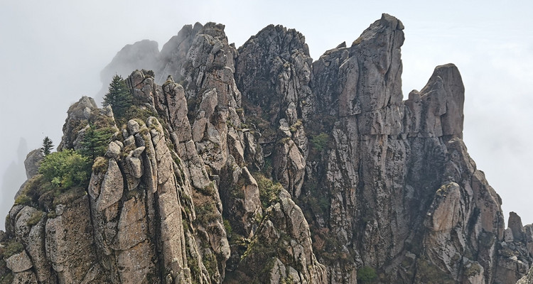【寻迹晋西·秘境芦芽山4日】探万年冰洞+观悬空村奇观+登芦芽雄峰+马仑草原+雁门关+打卡正定古城+忻州古城+38人舒适团！