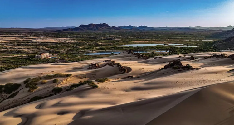 【遇见内蒙·北境穿越9日】赤峰+大青山+乌兰布统+公主湖+影视基地+甘丹驼城+勃隆克沙漠+玉龙沙湖+鄂温克驯鹿园+热阿线+黄岗梁+蒙古汗城+阿斯哈图石林+达达线+达理湖+避暑山庄+99号公路+大青山+金山岭长城+休闲纯玩9日游！