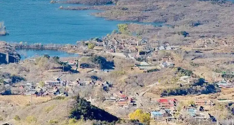 【北京一周一山·日光山谷】北京的海,不在海边,在日光山谷丨日光山谷：把“北京的海”装进相机+青洞山三教寺：藏在高崖上的“晓色“