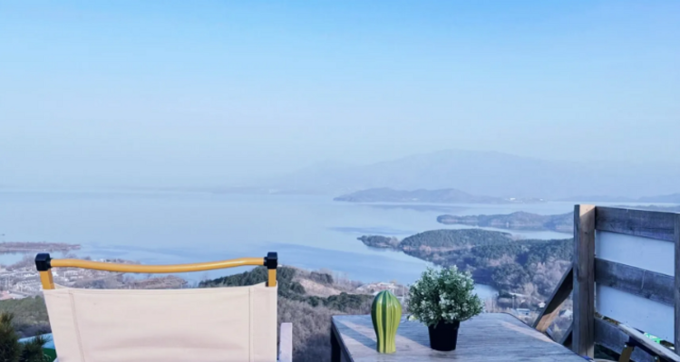 【北京一周一山·日光山谷】北京的海,不在海边,在日光山谷丨日光山谷：把“北京的海”装进相机+青洞山三教寺：藏在高崖上的“晓色“