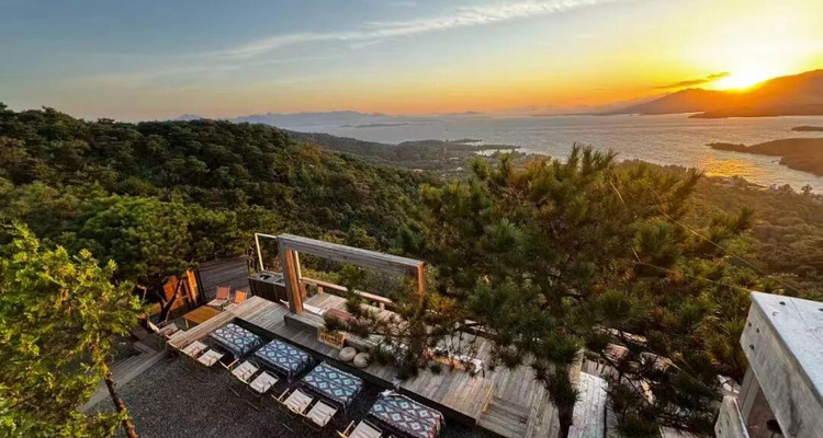 【北京一周一山·日光山谷】北京的海,不在海边,在日光山谷丨日光山谷：把“北京的海”装进相机+青洞山三教寺：藏在高崖上的“晓色“