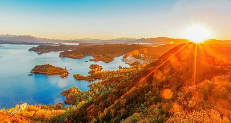 【北京一周一山·日光山谷】北京的海,不在海边,在日光山谷丨日光山谷：把“北京的海”装进相机+青洞山三教寺：藏在高崖上的“晓色“