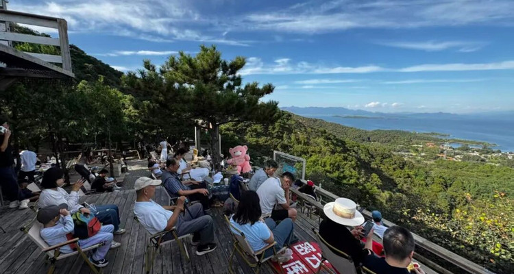 【北京一周一山·日光山谷】北京的海,不在海边,在日光山谷丨日光山谷：把“北京的海”装进相机+青洞山三教寺：藏在高崖上的“晓色“