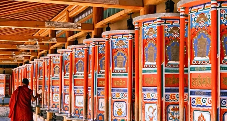 【徒步华夏第三十站·甘南扎尕那】甘南+拉卜楞寺+甘加秘境+白石崖+扎尕那+ 郎木寺+格尔底寺+纳摩大峡谷+6日徒步47KM