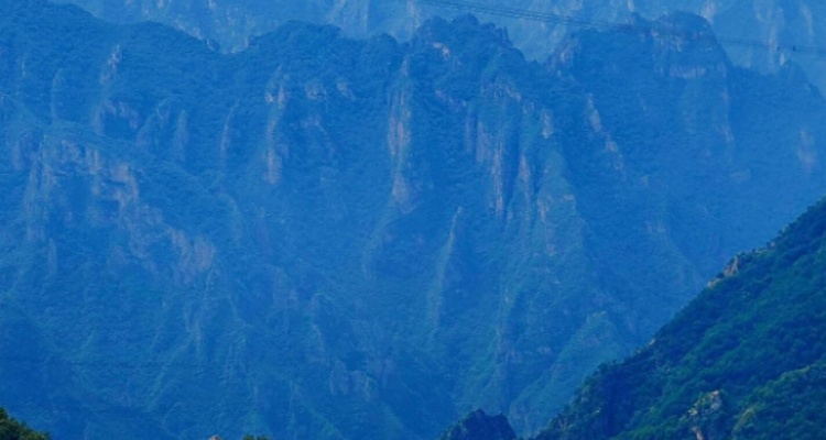 【北京一周一山·石洞山-十八堂】现实版塞尔达探秘| 十八堂前听风雨，石洞山中觅清幽 | 挑战蔚县石洞山：穿越千年十八堂遗址，感受太行山脊的震撼~