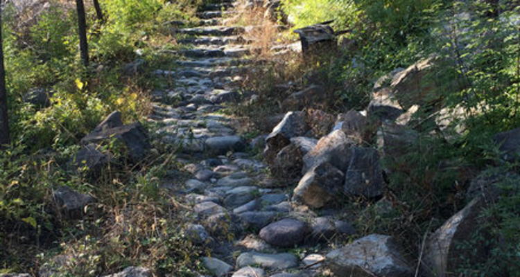 【北京一周一山·丑儿岭】早鸟优惠来袭丨山风清凉拂古道，琉璃光影映斜河涧丨京西铁路+斜河涧+丑儿岭+琉璃渠，一场穿越百年的京西寻幽之旅~