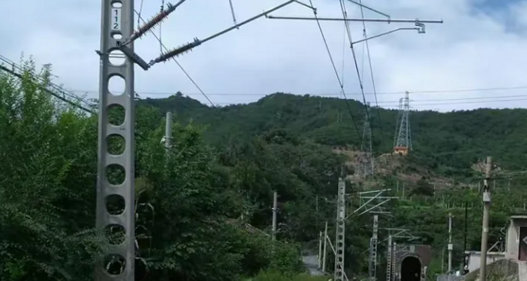 【北京一周一山·丑儿岭】早鸟优惠来袭丨山风清凉拂古道，琉璃光影映斜河涧丨京西铁路+斜河涧+丑儿岭+琉璃渠，一场穿越百年的京西寻幽之旅~