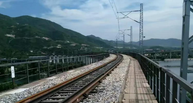 【北京一周一山·丑儿岭】早鸟优惠来袭丨山风清凉拂古道，琉璃光影映斜河涧丨京西铁路+斜河涧+丑儿岭+琉璃渠，一场穿越百年的京西寻幽之旅~