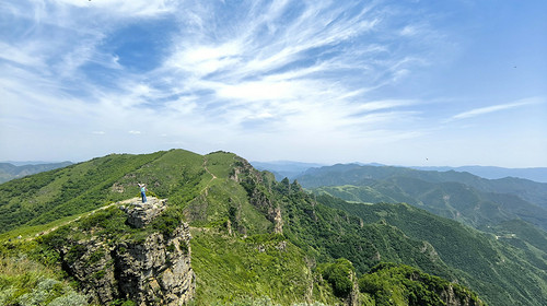 【北京一周一山·北灵山】早鸟优惠来袭丨壮丽北灵山：步履间豁达胸怀‌‌丨于草甸与流云间寻得自在，一次治愈心情的云端漫步~